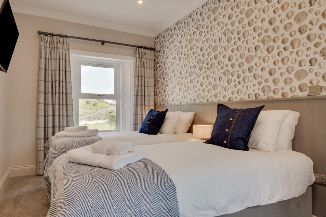 Castle View By Coast & Country Stays Bamburgh Exterior photo