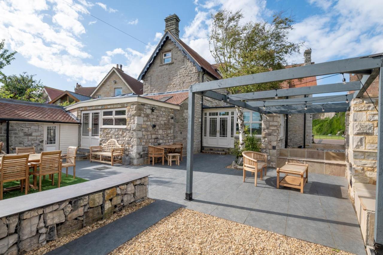 Castle View By Coast & Country Stays Bamburgh Exterior photo